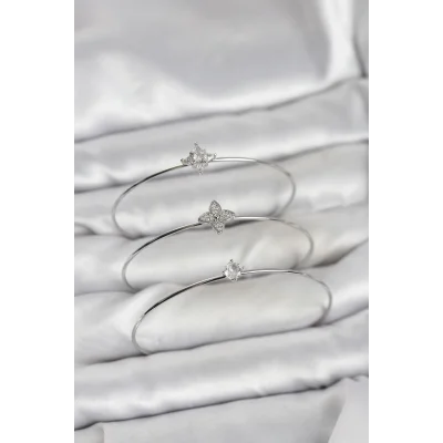 BUĞZ Zirkon Taşlı Gümüş Renk Yonca Model 3lü Kadın Bileklik Kombini