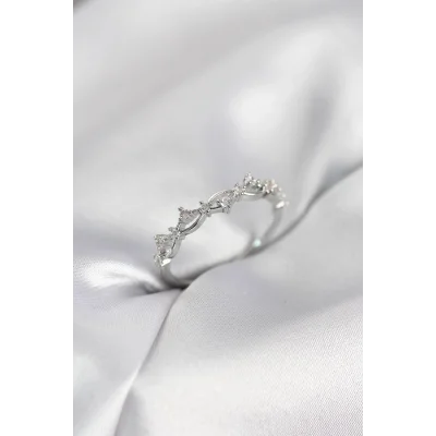 BUĞZ Zirkon Taşlı Pirinç Gümüş Renk Kadın Yüzük