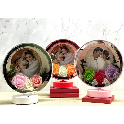 Kişiye Özel Gül Desenli Fotoğraf Alanlı Ledli Çerçeve