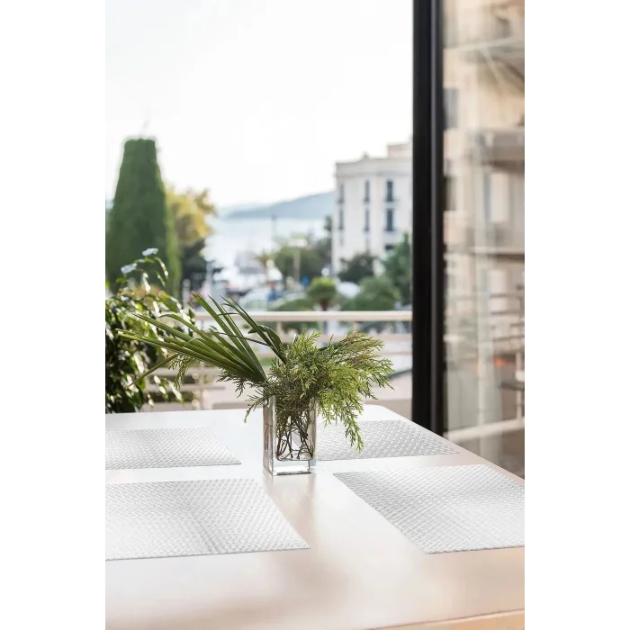  ( 3 ADET ) Çok Amaçlı Pratik Kaydırmaz 45 Cm X 3 Metre Raf Örtüsü (Mutfak-Dolap içi-Buzdolabı )