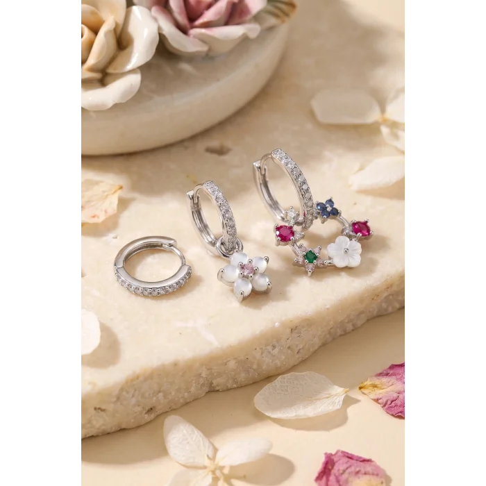BUĞZ 3 lü Set Gümüş Renk Çiçek Model Küpe