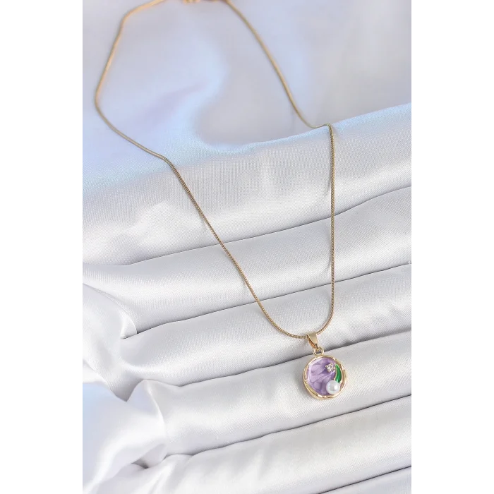 BUĞZ 316L Çelik Gold Renk Zincir Mor Çiçek İşlemeli Zirkon Taş İnci Detaylı Minimal Portre Model Kadın Kolye