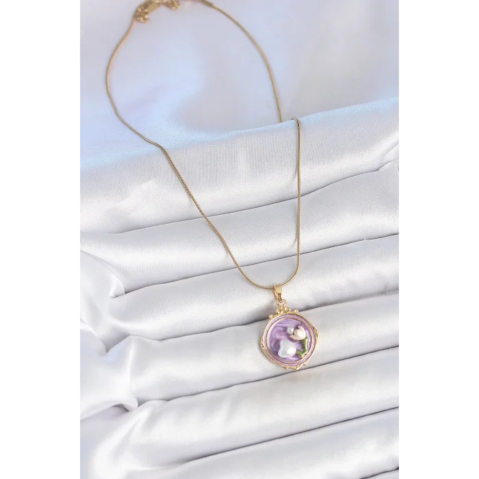 BUĞZ 316L Çelik Gold Renk Zincir Mor Mineli İncili Çiçek İşlemeli Portre Model Kadın Kolye - BUĞZ