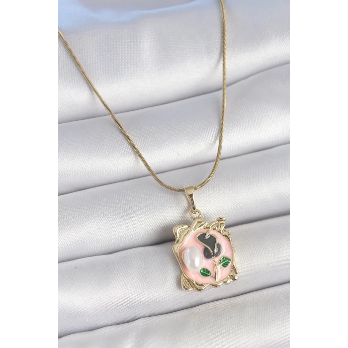BUĞZ 316L Çelik Gold Renk Zincir Pembe Mineli Çiçek İşlemli İnci Detay Portre Model Kadın Kolye