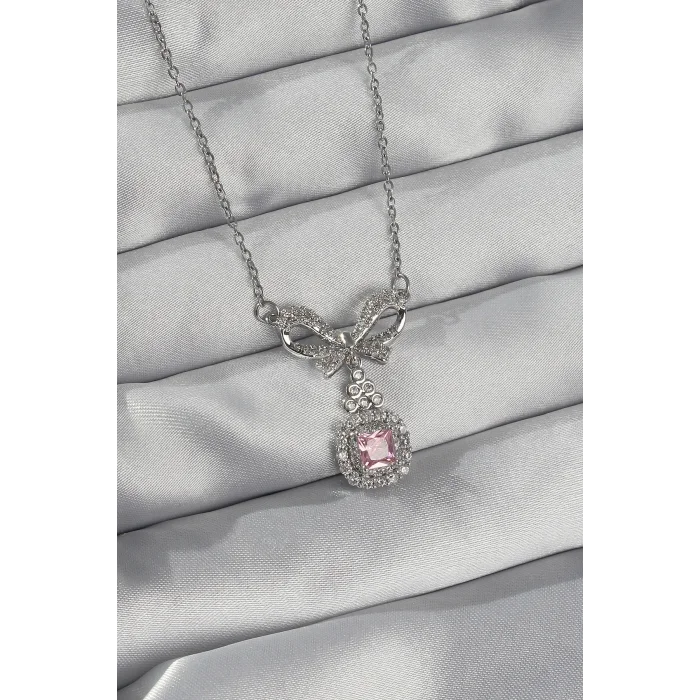 BUĞZ 316L Çelik Gümüş Renk Fiyonk Detay Pembe Zirkon Taşlı Tektaş Kolye