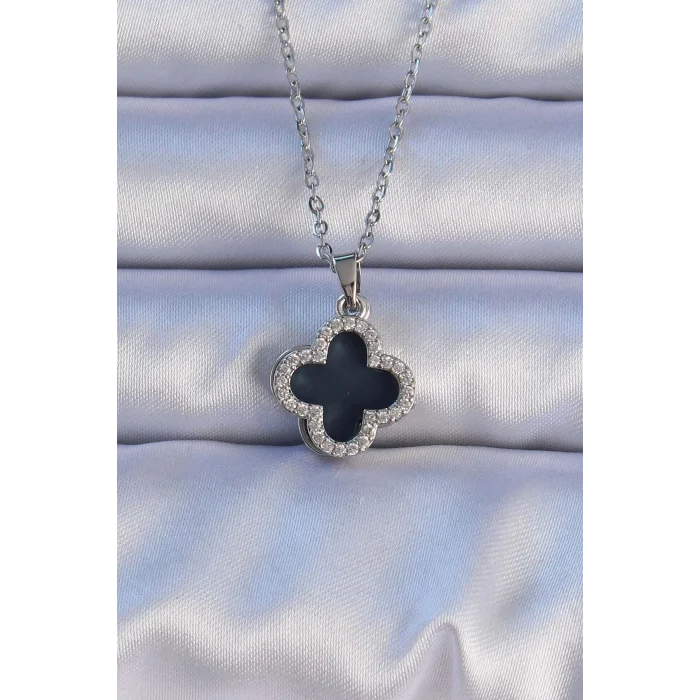 BUĞZ 316L Çelik Gümüş Renk Siyah Mineli Zirkon Taşlı Yonca Figürlü Kolye