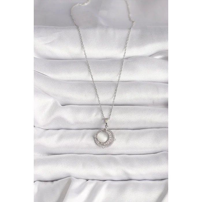 BUĞZ 316L Çelik Gümüş Renk Zirkon Taşlı Beyaz Sedefli Hilal Model Kadın Kolye