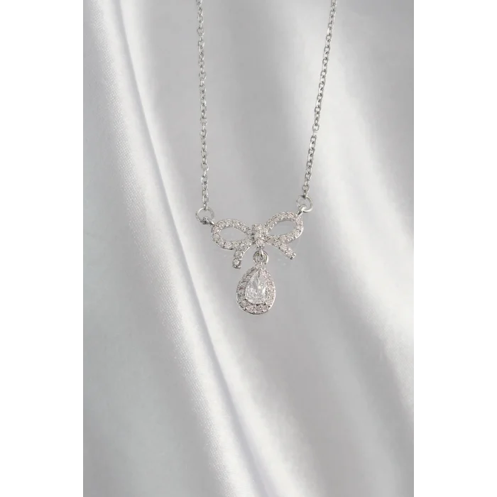 BUĞZ 316L Çelik Gümüş Renk Zirkon Taşlı Fiyonk Detay Damla Kolye