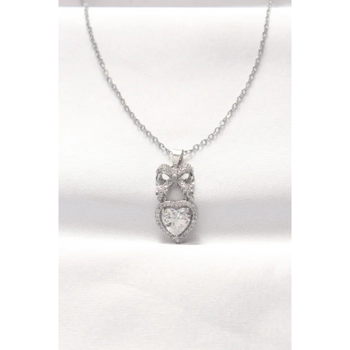 BUĞZ 316L Çelik Silver Renk Zirkon Taşlı Kalpli Fiyonk Kolye