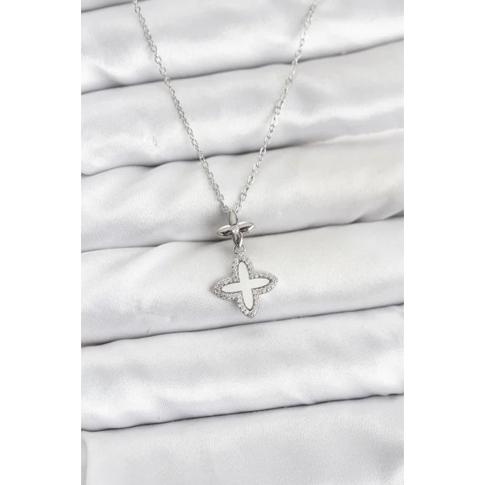 BUĞZ 316L Çelik Zincir Gümüş Renk 4 Yapraklı Yonca Model Zirkon Taşlı Kadın Kolye