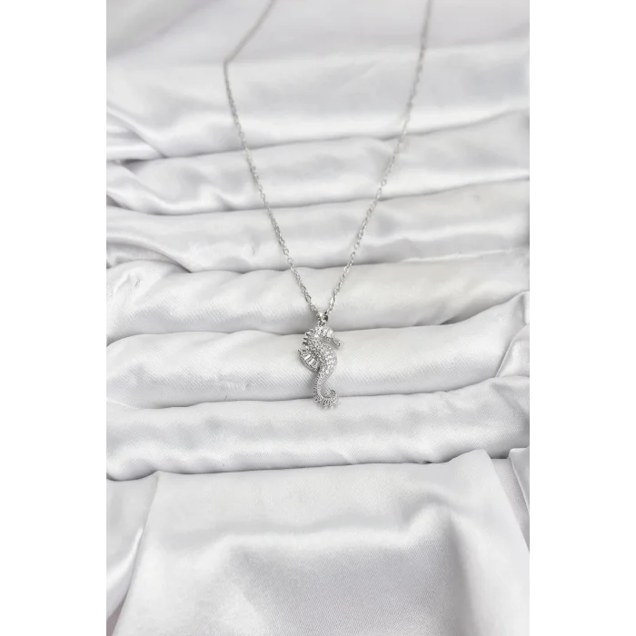 BUĞZ 316L Çelik Zincir Gümüş Renk Deniz Atı Model Zirkon Taşlı Kadın Kolye