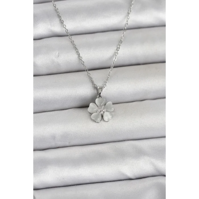 BUĞZ 316L Çelik Zincir Gümüş Renk Yonca Model Kadın Kolye