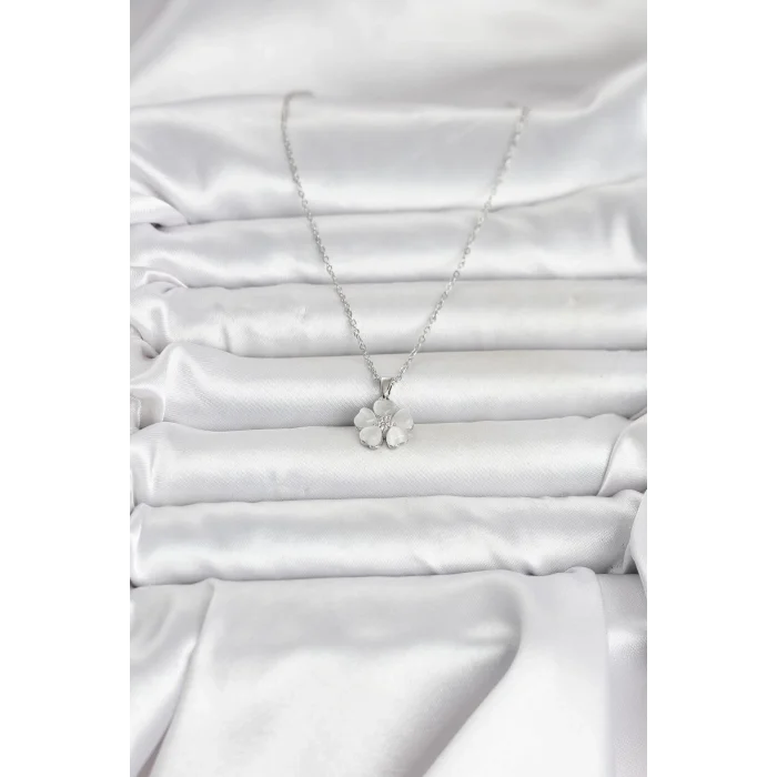 BUĞZ 316L Çelik Zincir Gümüş Renk Yonca Model Kadın Kolye