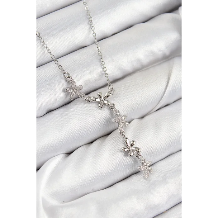 BUĞZ 316L Çelik Zirkon Taşlı Çiçek Model Gümüş Renk Kadın Kolye