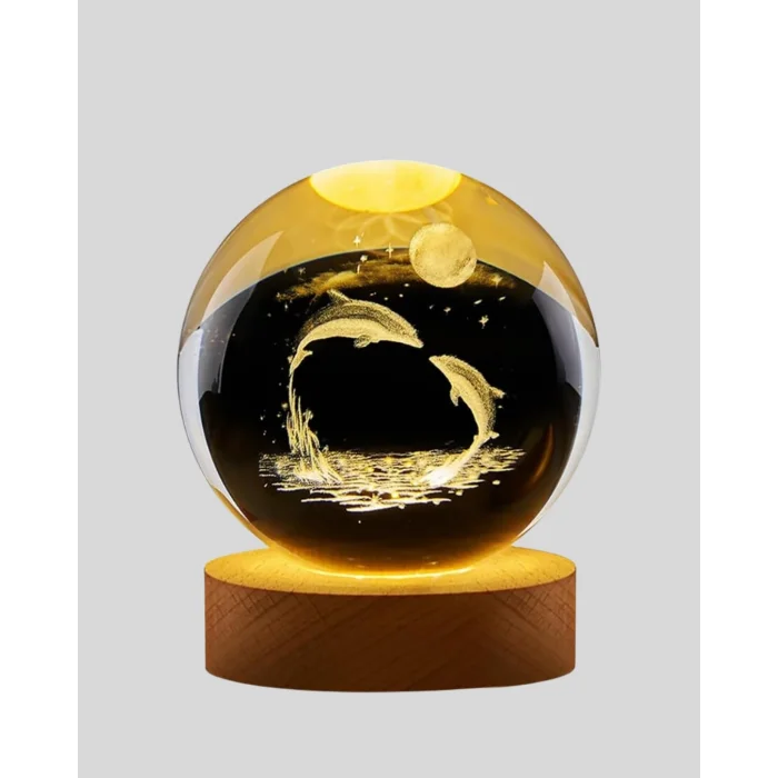 BUĞZ 3D Yunus Desenli Kristal Küre Ahşap Tabanlı Işıklı Dekor Objesi