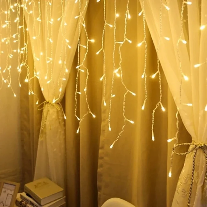 BUĞZ 4 Metre 16 Saçak Led