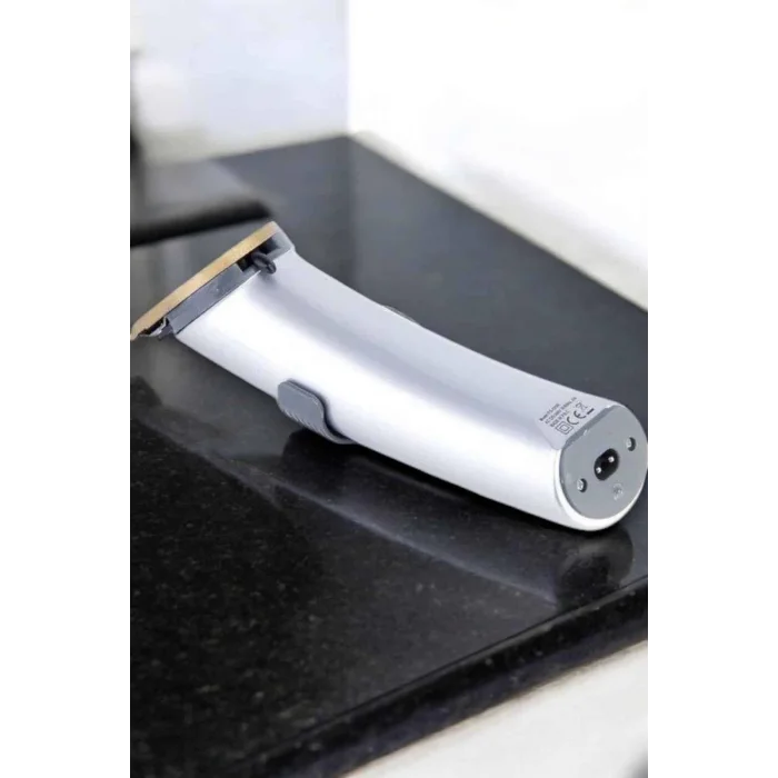  4 Taraklı Taşınabilir Profesyonel Saç ve Sakal Kesme Tıraş Makinesi