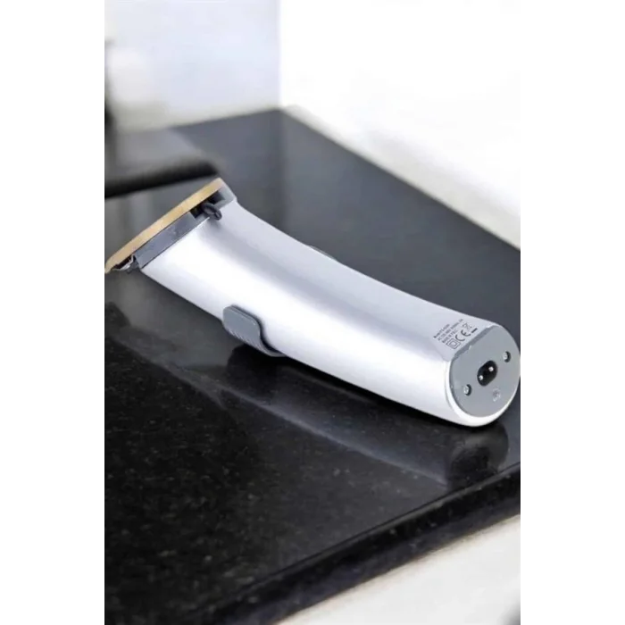  4 Taraklı Taşınabilir Profesyonel Saç ve Sakal Kesme Tıraş Makinesi