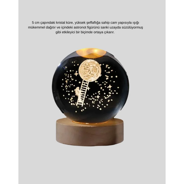 BUĞZ 5 cm 3D Kristal Astronot Küre Lamba – Dekoratif LED Işıklı Ahşap Stand