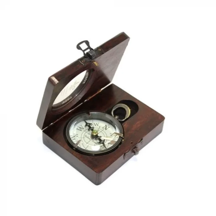  Ahşap Kutulu Üzeri Desenli Pirinç Pusula