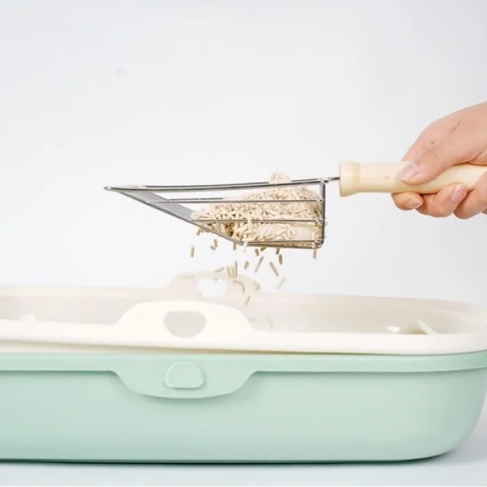 BUĞZ Ahşap Saplı Metal Kum Temizleme Küreği