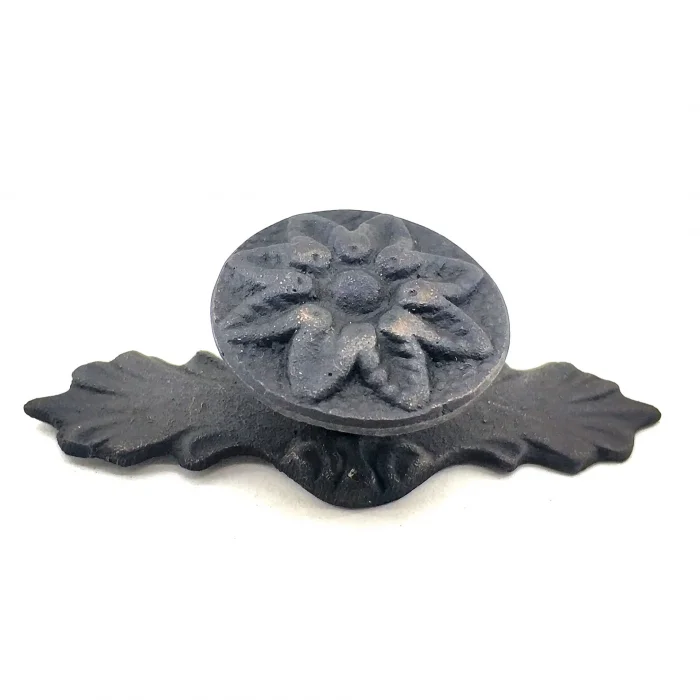 BUĞZ Eco Lounge Antika Tarz Dekoratif Pirinç Çiçek Düğme - 29x70 mm, Oksit