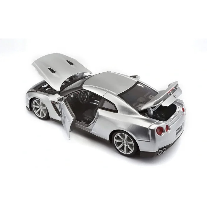 BUĞZ Bburago 1:18 Nissan GT-R R35 2009 Model Araba