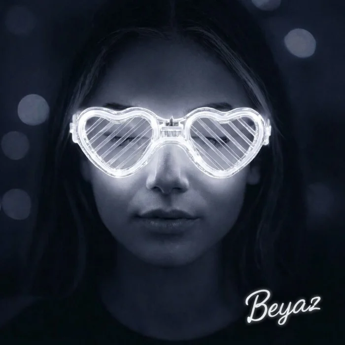 BUĞZ Beyaz LED Işıklı Kalp Gözlük – 3 Modlu Parti & Glow Gözlüğü