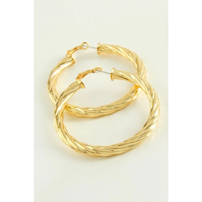  Burgulu Halka Küpe 6 cm