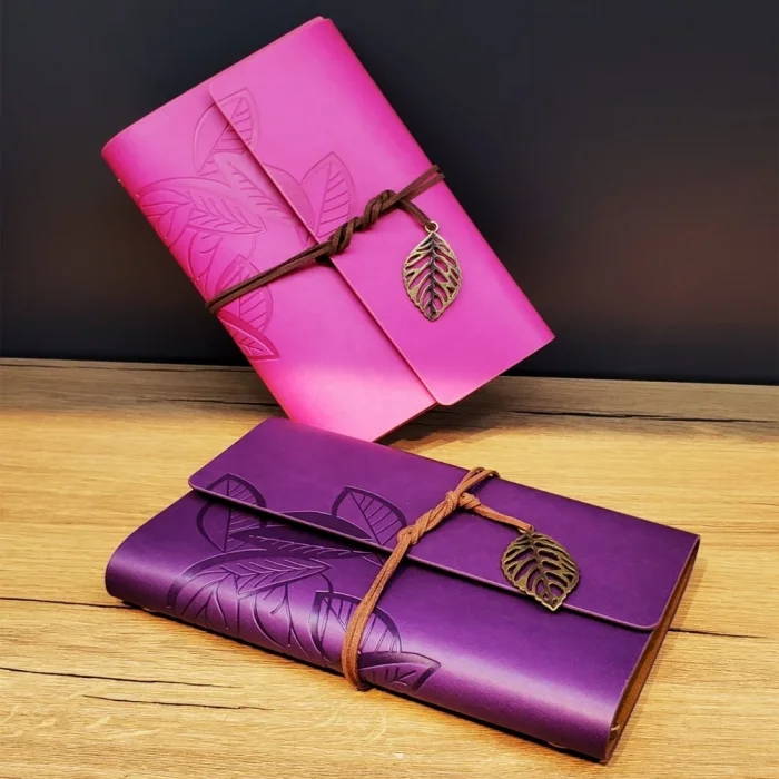 BUĞZ Deri Yaprak Desenli Çizgisiz Defter