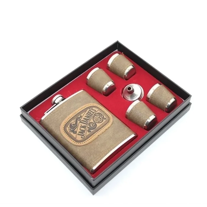 BUĞZ Derili 4 Bardaklı  Matara Seti