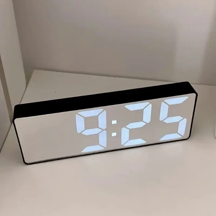 BUĞZ Dijital Sese Duyarlı Alarmlı Masa Saati