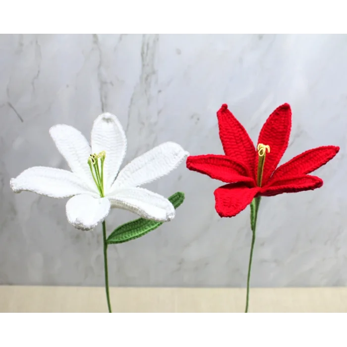 BUĞZ El Örgüsü Zambak Çiçeği