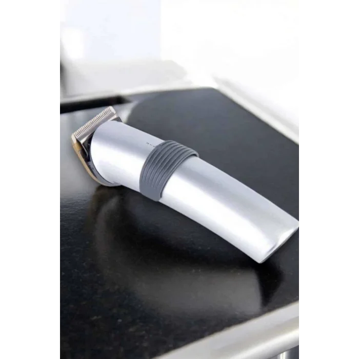  Erkeklere Özel Şarjlı Saç ve Sakal Kesme Tıraş Makinesi Seti