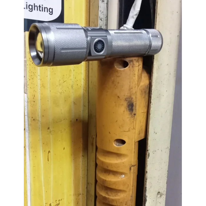 BUĞZ Gold Police Gp-215 Pro Şarjlı El Feneri Pm10 Led Mıklatıslı