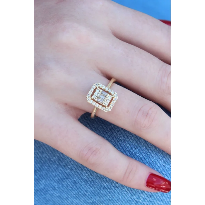 BUĞZ Gold Renk Baget Zirkon Taşlı Kadın Yüzük