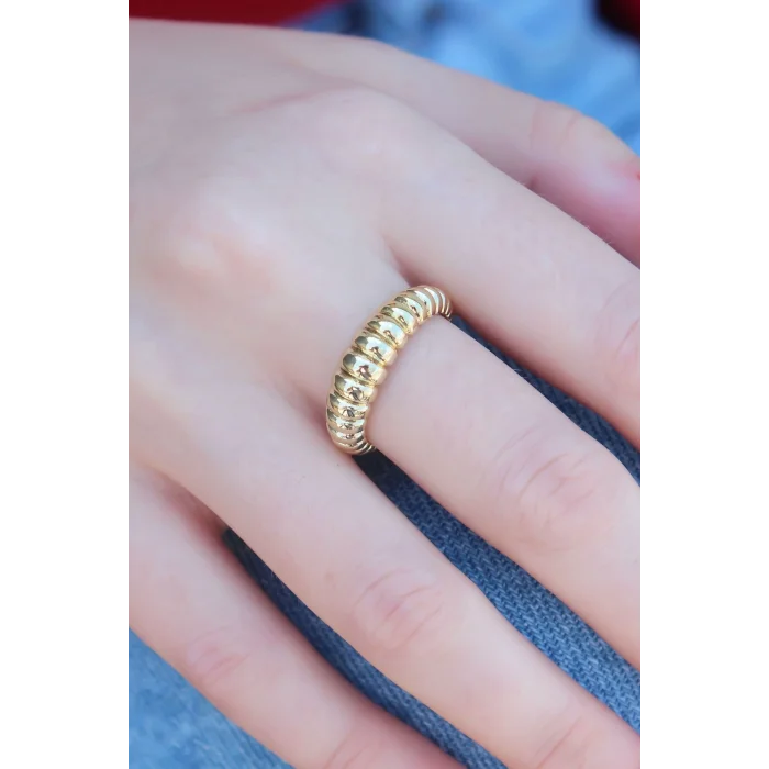 BUĞZ Gold Renk Sarmal Model Kadın Yüzük