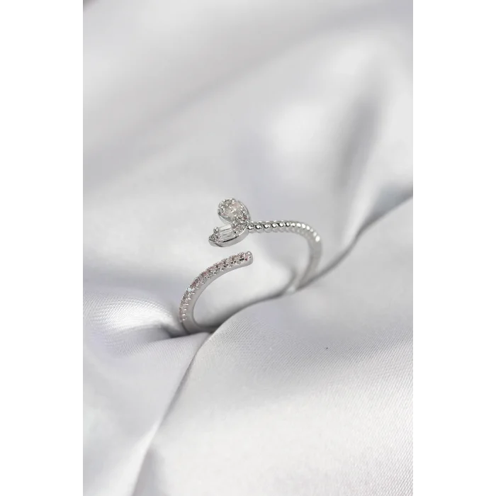 BUĞZ Gümüş Renk Pirinç Kuyruklu Kalp Model Kadın Yüzük