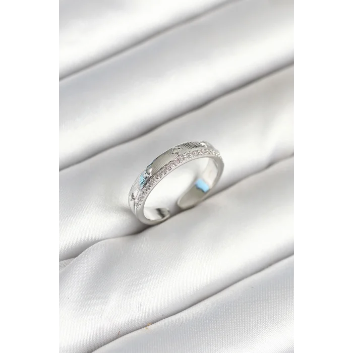 BUĞZ Gümüş Renk Şerit Zirkon Taşlı Kadın Yüzük