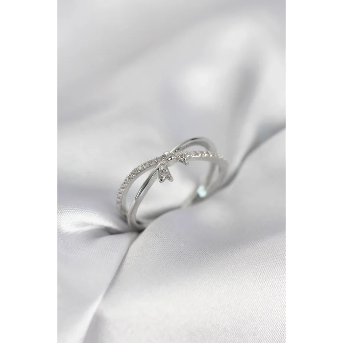 BUĞZ Gümüş Renk Zirkon Taşlı Fiyonk Model Kadın Yüzük