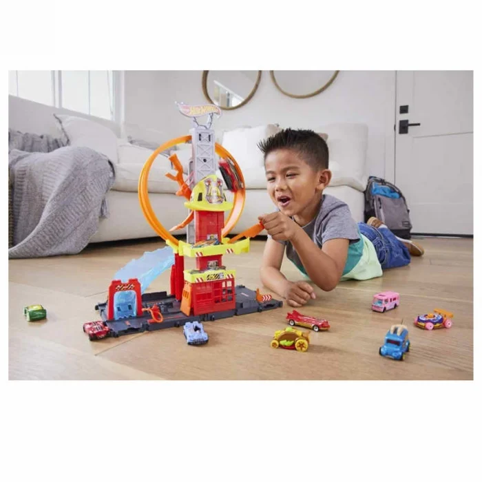  HKX41 Hot Wheels Çember Pistli İftaiye İstasyonu