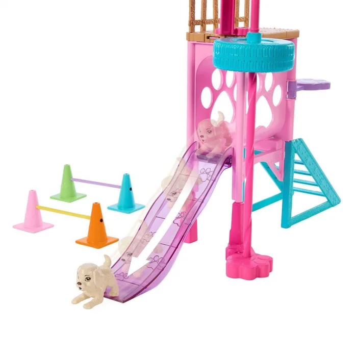  HRM10 Stacienin Köpekçik Oyun Parkı - Barbie and Stacie To The Rescue