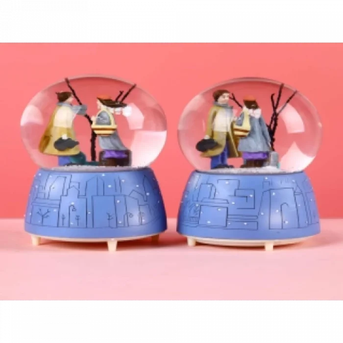  IŞIKLI MÜZIKLI KAR KÜRESI ORTA BOY