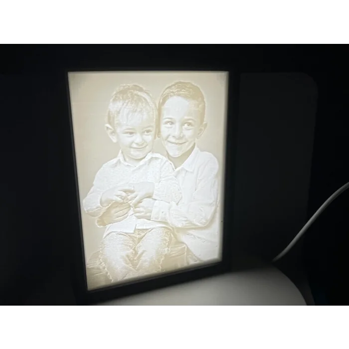 BUGZ Işıklı Resim Çerçevesi, Kişiye özel tasarım, Anılarınızı canlandırın,