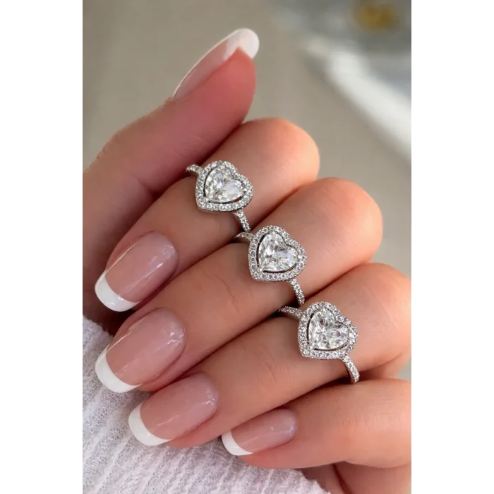 BUĞZ Kalp Taşlı Kararmaz Kaplama Yüzük MODEL 1 –  Zirkon Taşlı Parlak Tasarım | Şık Kadın Yüzüğü