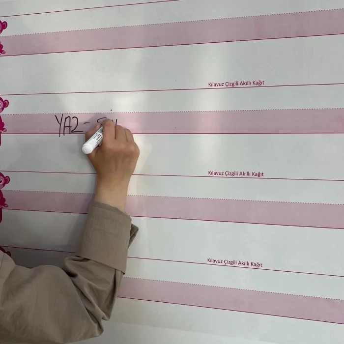  Kılavuz Çizgili Akıllı Kağıt Yazı Tahtası Duvarda İz Bırakmaz Statik Yeni Müfredata Uygun 100x56cm