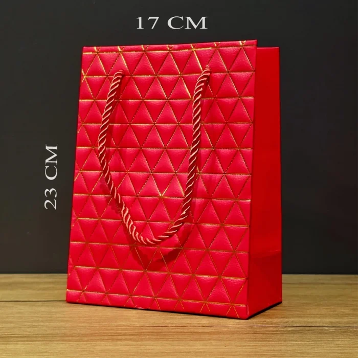 BUĞZ Kırmızı Geometrik Desenli Orta Boy Karton Hediye Çantası