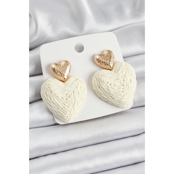 BUĞZ Krem Kalp Figürlü Hasır Örgü Model Gold Renk Kadın Küpe