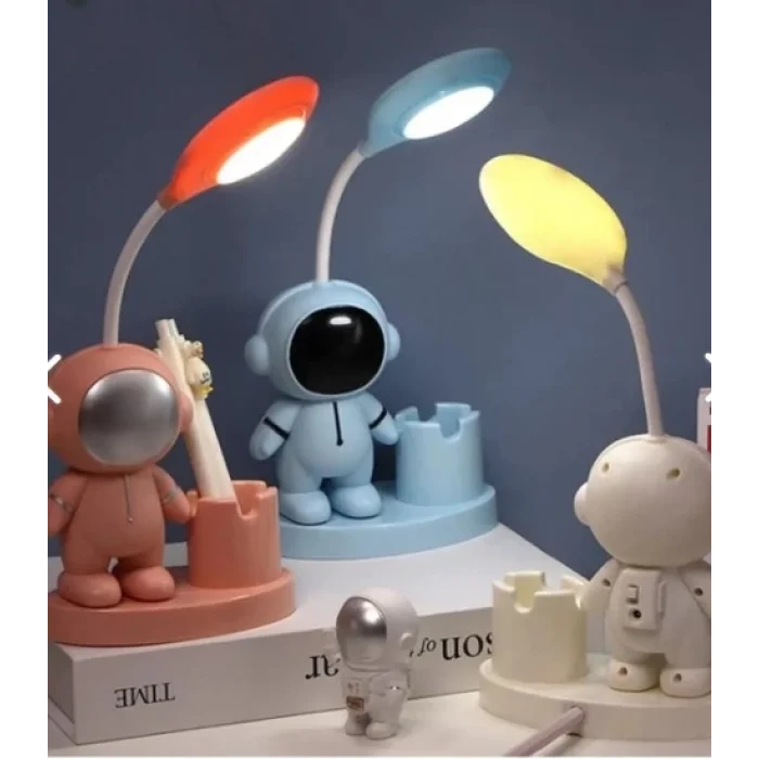  LED Astronot Masa Lambası Ve Kalemlik