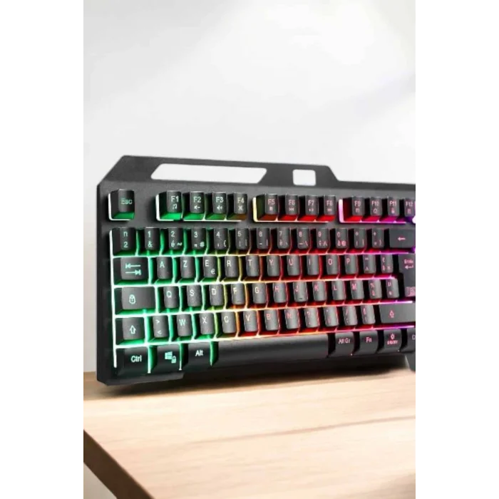 BUĞZ Led Işıklı Oyuncu Klavye Usb Girişli RGB Işıklı Q Klavye Mouse Hediyeli